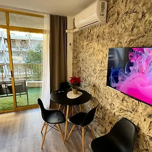 https://precioso-apartamento-inter2-salou.top-hotels-tarragona.com